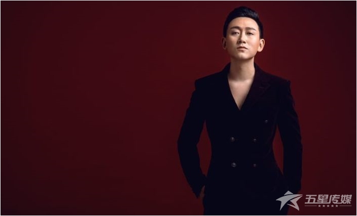 &nbsp;安康男歌手杨君