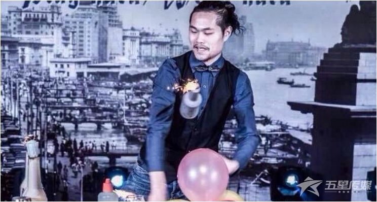 安康花式调酒师-rocky