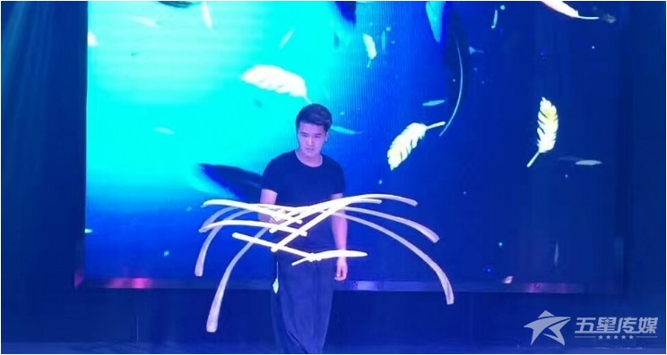 &nbsp;安康羽毛平衡艺术