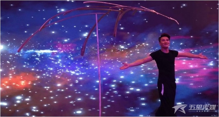 &nbsp;安康羽毛平衡艺术