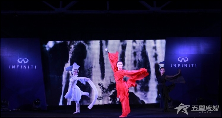 &nbsp;安康幻影墨舞表演