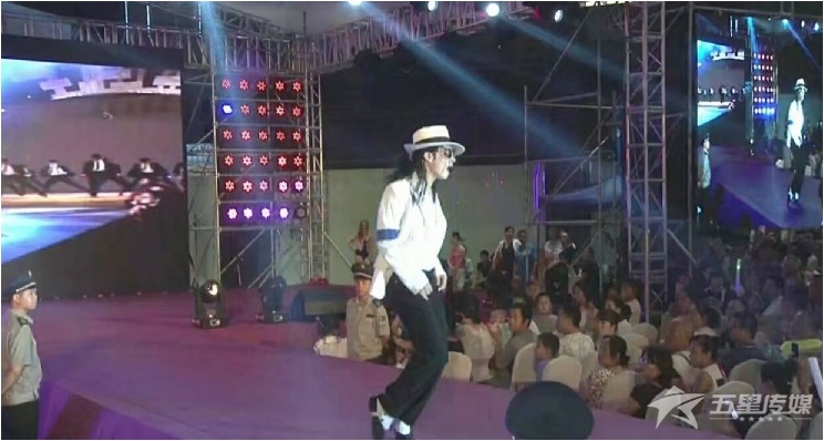 &nbsp;安康明星模仿秀-迈克尔.杰克逊