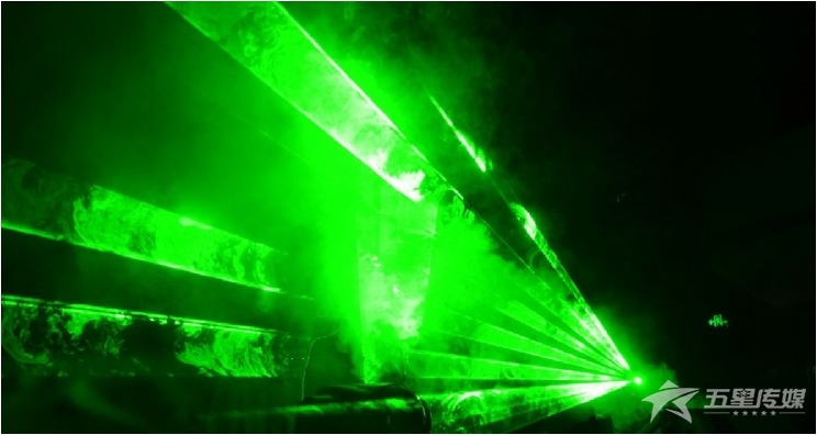 &nbsp;安康激光舞-单绿激光舞表演