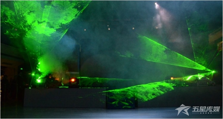 &nbsp;安康激光舞-多人全彩激光舞表演