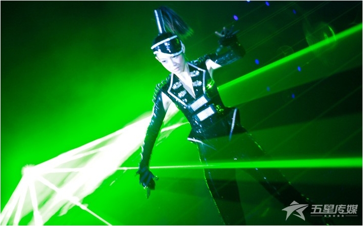 安康激光舞-《雯心无愧》表演