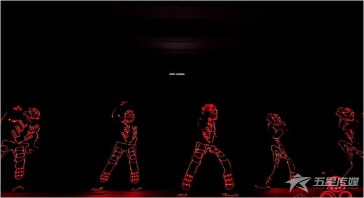 &nbsp;安康电光舞-能源舞者表演