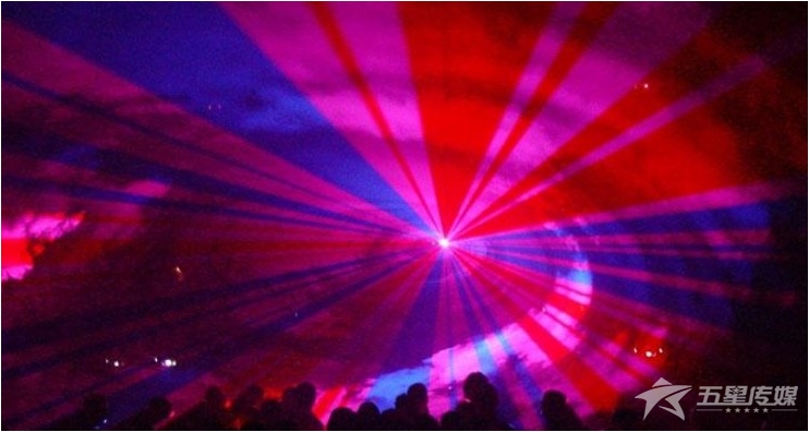 &nbsp;安康激光秀-全彩单机位激光秀表演