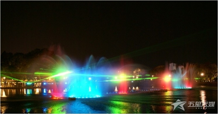 &nbsp;安康激光秀-全彩水幕激光秀表演